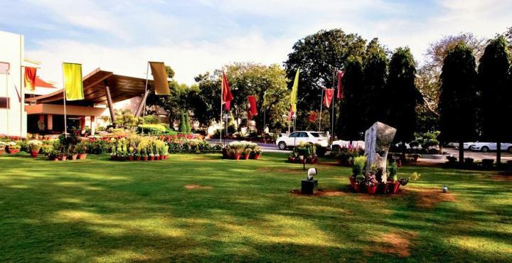 Hotel Mountview จัณฑีครห์ ภายนอก รูปภาพ