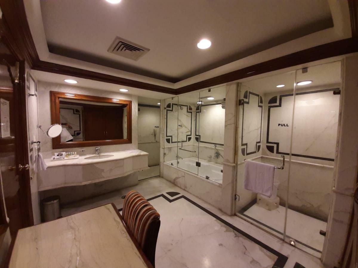 Hotel Mountview จัณฑีครห์ ภายนอก รูปภาพ